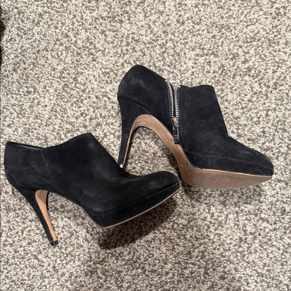 Vince Camuto Black Heeled Ankle Boots